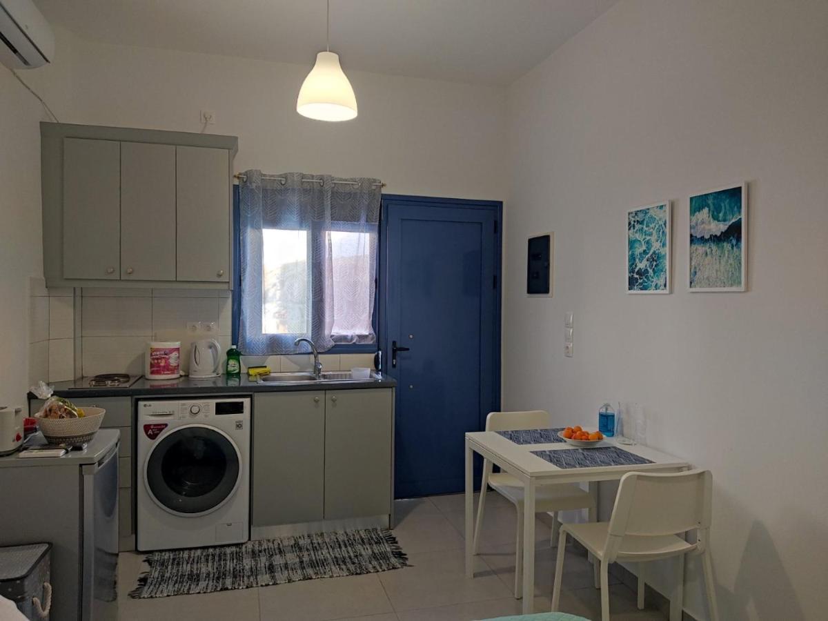 Finiki Seaside Apartment Kültér fotó