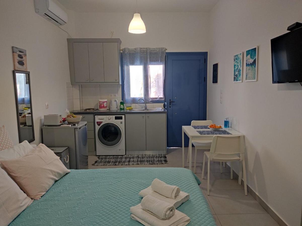 Finiki Seaside Apartment Kültér fotó