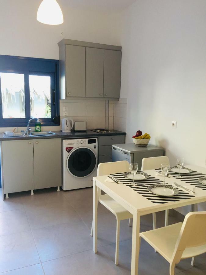 Finiki Seaside Apartment Kültér fotó