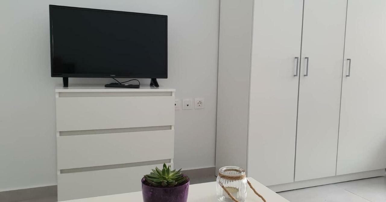 Finiki Seaside Apartment Kültér fotó